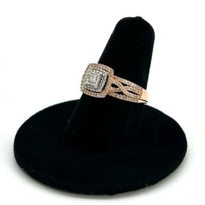 10k rose gold, 1/2 cttw genuine diamond ring, size 7